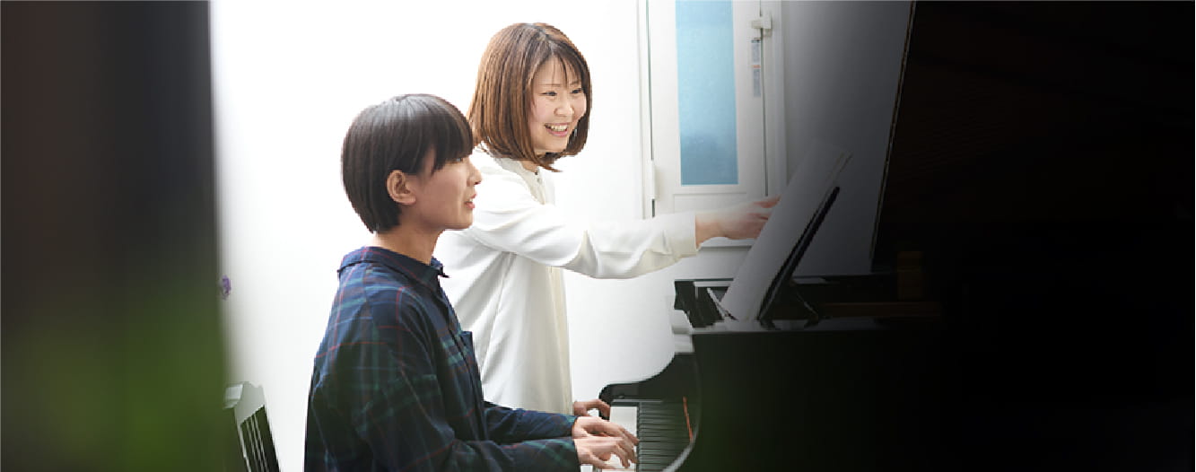 未経験でも安心なサポート - ピアノレッスンの様子